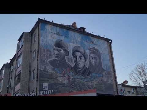 Видео: Уральск. прогулка- район школы 19 ..."Сталинский дом"...