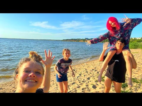 Видео: КТО ЧТО ПЬЕТ?! МЫ НА ПЛЯЖЕ !!! УГАРНЫЙ ОТДЫХ !!!