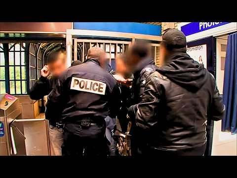 Видео: БАК 16 века: полиция переутомилась перед лицом торговцев людьми