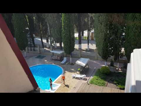 Видео: Отель ЦАРСКАЯ АЛЛЕЯ, Новый Афон, Абхазия.