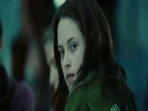 Видео: Белла и Эдвард-Я к нему поднимусь в небо...