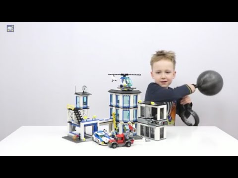 Видео: Илья сломал лего полицейский участок. @CartonkaFamily @zhestyanka @iznankaVlog @Cartonka