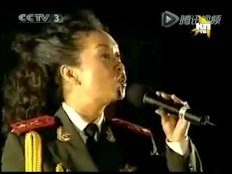 Видео: Первая леди Китая спела «Ой, цветет калина»