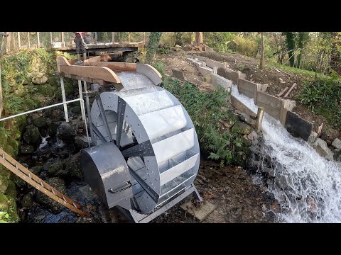 Видео: Электричество для старой мельницы: проект 1,5 кВт в Озерном крае (Overshot Waterwheel), часть 3