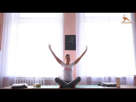 Видео: Пашчимоттанасана МК "30 асан для домашней практики". Йога Айенгара в Днепре