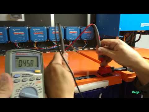 Видео: Последствия работы аккумуляторного балансира через 3 года VICTRON BATTERY BALANCER