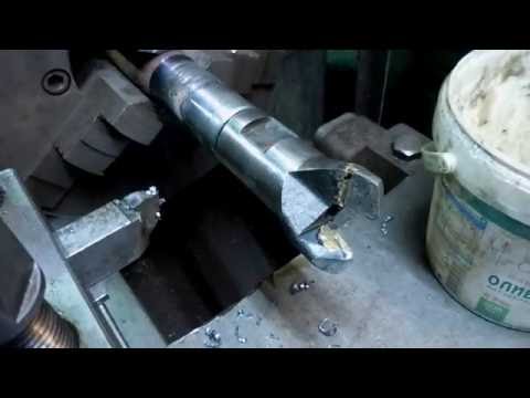 Видео: Как нарезать ТРАПЕЦЕИДАЛЬНУЮ резьбу