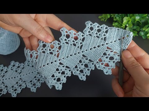 Видео: Как связать крючком нежную голубую кружевную кайму | Простой урок для начинающих