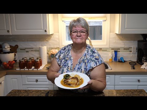 Видео: Легкий ужин из свиной отбивной