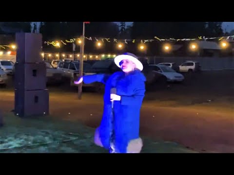 Видео: 2022 с. Элгээйи төрүттэммит КҮНЭ - КОНЦЕРТ