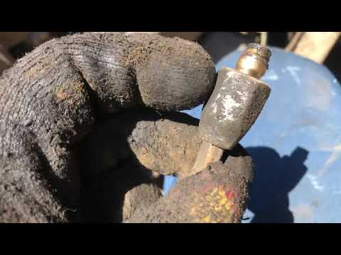 Видео: Колхожу кулису и рычаг КПП Камаз, Погрузочно-разгрузочные движения, Мелкий ремонт