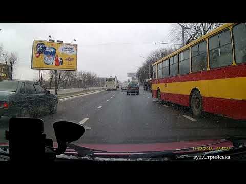 Видео: [18-05] Улицами Львова на авто: Арена Львов - Троллейбусная - Центр - Пекарская