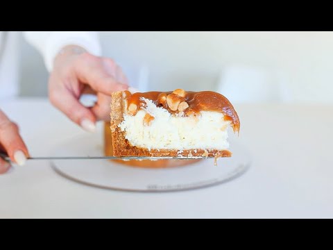 Видео: ЧИЗКЕЙК Нью Йорк С КАРАМЕЛЬЮ И АРАХИСОМ 🍯 🥜 🍰