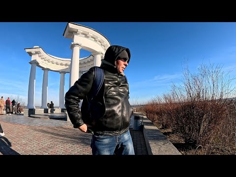 Видео: ВЕЛОПРОГУЛЯНКА  🚲 Центр міста 🎥Люди відпочивають 🎄🥂 влог #3