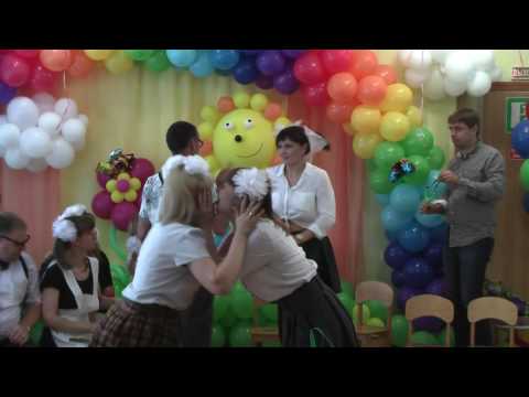 Видео: Сценка от родителей на выпускной 2016 в детском саду