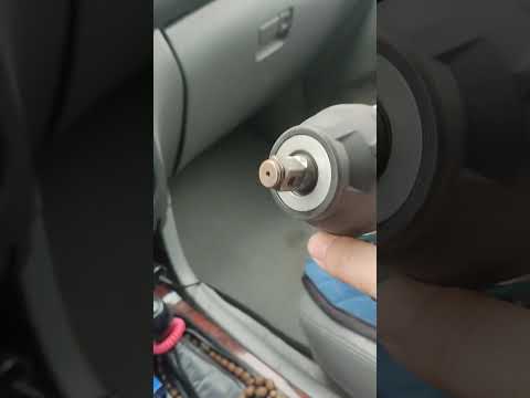 Видео: Makita DTW700 что не откручивает то отрывает.