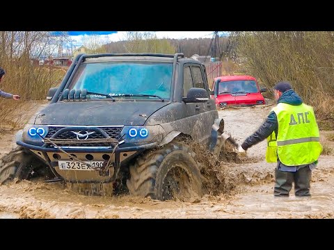 Видео: Бешеная нива в болоте против Уаз Pajero и Toyota Подводный оффроад Где предел?