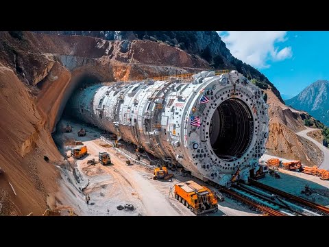 Видео: Вот Зачем Америка Бурит Гору Насквозь и Охлаждает Ее до -200 Градусов Изнутри