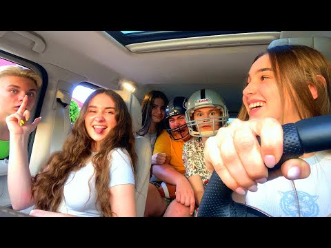 Видео: Навијачице су отишли у шетњу са фудбалерима! | Диана је на школском летовању!