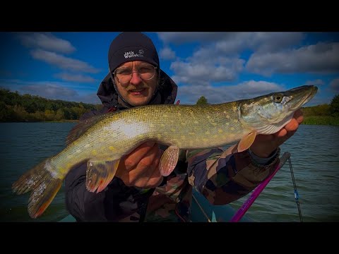 Видео: ОСЕННЯЯ РЫБАЛКА НА СПИНИНГ|Graphiteleader Silverado UX 24GSILUS-762ML