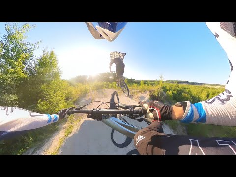 Видео: ПРОВЕЛИ НОЧЬ НА ЗАКРЫТОМ СПОТЕ СКРЫВАЯСЬ ОТ ОХРАНЫ