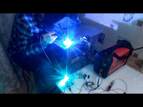 Видео: Самодельный осциллятор - блин второй. Работает! =)