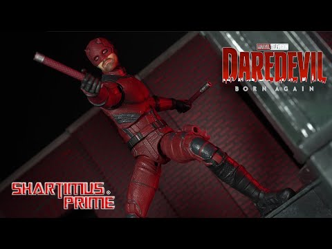 Видео: Обзор фигурки Marvel Legends Daredevil Born Again от Disney+ Hasbro