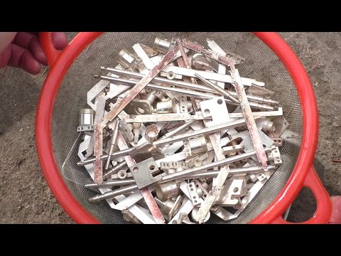 Видео: Серебро. Электролиз посеребренки с подогревом