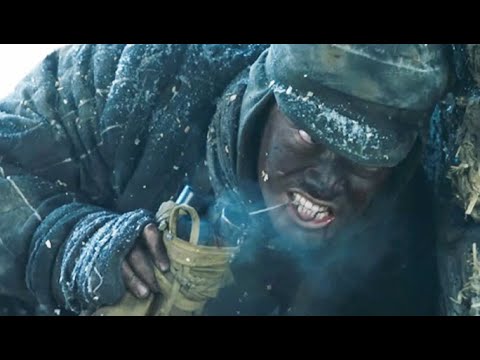 Видео: Вражеская артиллерия и танки совместно атакуют, воин сражается в последней схватке.