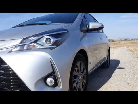 Видео: За рулем Toyota Yaris Hybrid 2017