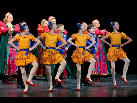 Видео: "Русская гармонь", ансамбль "Ритмы детства". "Russian Accordion", ensemble "Rhythms of Childhood".