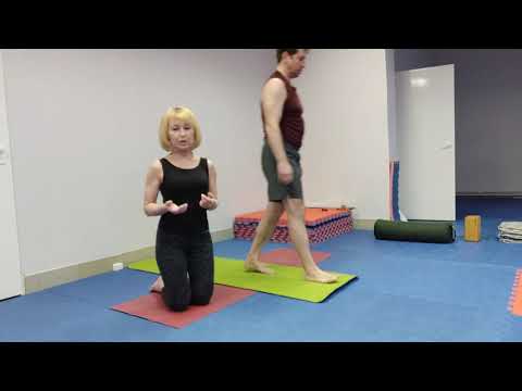 Видео: Видео 4:  Адхо Мукха Шванасана,  Уттанасана