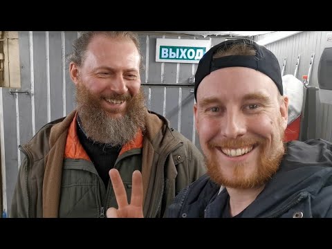 Видео: В ГОСТЯХ У ВАСИ ПЗ. Генератор на коленвал, приблуды для ремонта, про новые и старые Уралы.