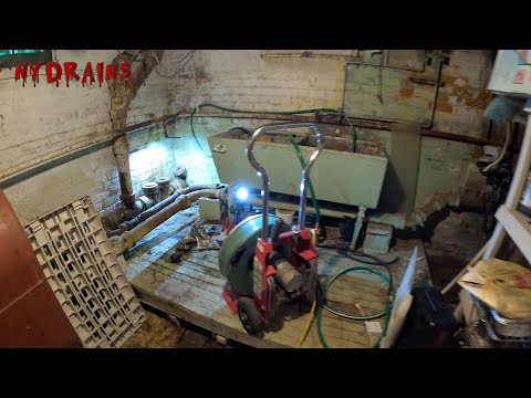 Видео: Засоренный сток №306 🎃