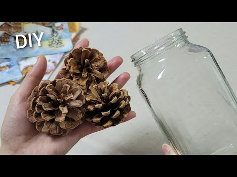 Видео: Гениальная идея! Новогодний и рождественский декор из сосновой шишки и стеклянной бутылки - DIY