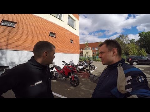 Видео: Сравнительный обзор BMW S1000XR против KTM 1190 Adventure – повествование о баварце и австрийце КТМ