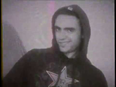 Видео: SEZY - PISATEL VUV VLAKA / ПИСАТЕЛ ВЪВ ВЛАКА [Official Video]