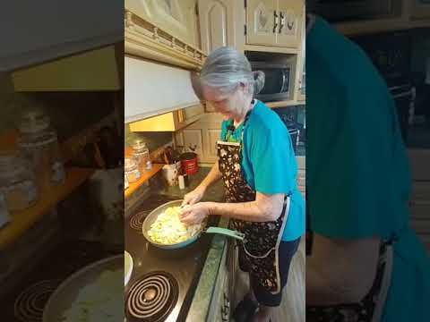 Видео: ЖАРЕНЫЕ КАБАЧКИ С ЛУКОМ😍.. ПОПРОБУЙТЕ ПОПРОБУЙТЕ ПОПРОБУЙТЕ!!