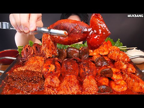 Видео: острые кальмары и грибы Spicy Seafood Boil Squid & Mushrooms Sausage EATING ASMR MUKBANG