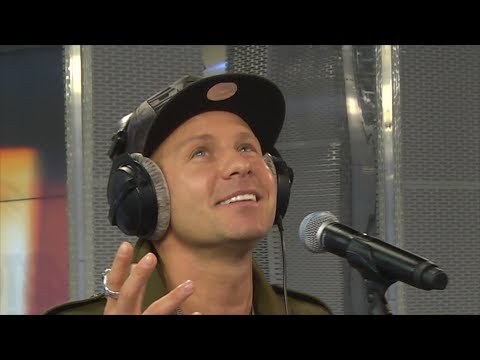 Видео: Митя Фомин - Перезимуем (LIVE @ Авторадио)