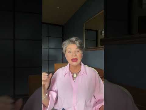 Видео: 2022 03 07 Анна Чигиринских - как поддержать себя посредством языка одежды