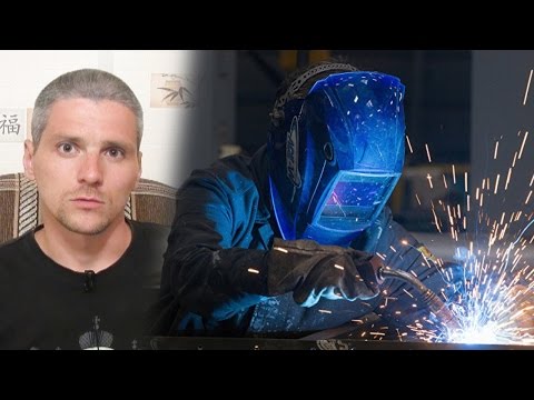 Видео: К успеху без галстука и вышки