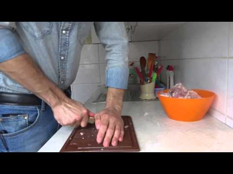 Видео: Нож Buck 110 Folding Hunter: куриный тест))