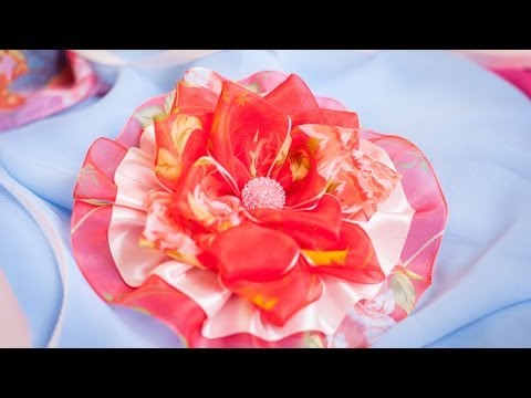 Видео: Цветок Канзаши из Органзы МК / DIY Kanzashi