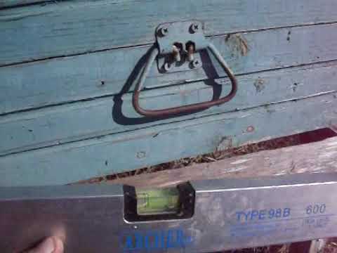 Видео: Пчеловодство. Как поставить улей правильно.