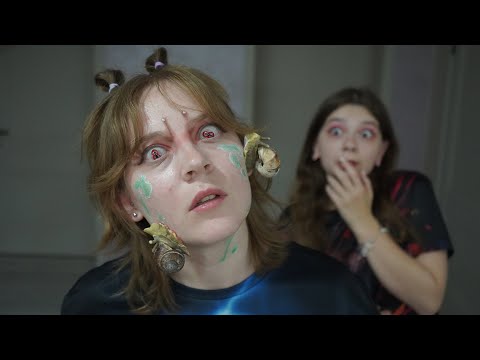 Видео: ПРИШЕЛЕЦ ПАРАЗИТ! СТРАШИЛКА