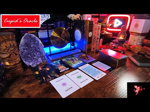 Видео: Они ждали твоего звонка......💔💗 Коллективное чтение о любви