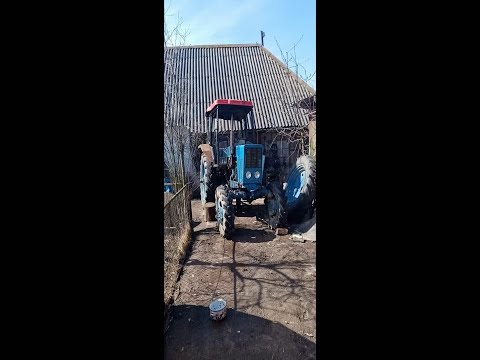 Видео: Трактор МТЗ-52. Замена кабины ч2.