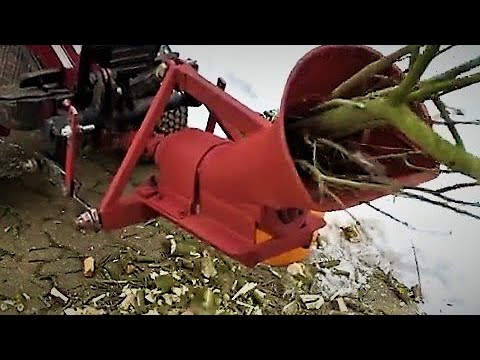 Видео: Испытание шнекового веткоизмельчителя!Testing the auger wood chipper!