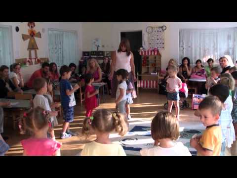 Видео: ПОДВИЖНИ ИГРИ 19.09.2011